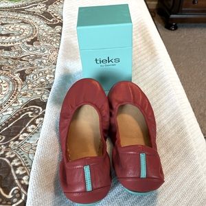 Tieks-Cardinal Red Size 7